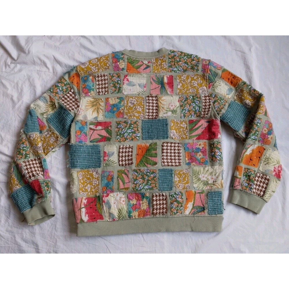 Round Two Quilted Patchwork Crewneck Sweatshirt Retro Mens Size Small - Picture 10 of 15